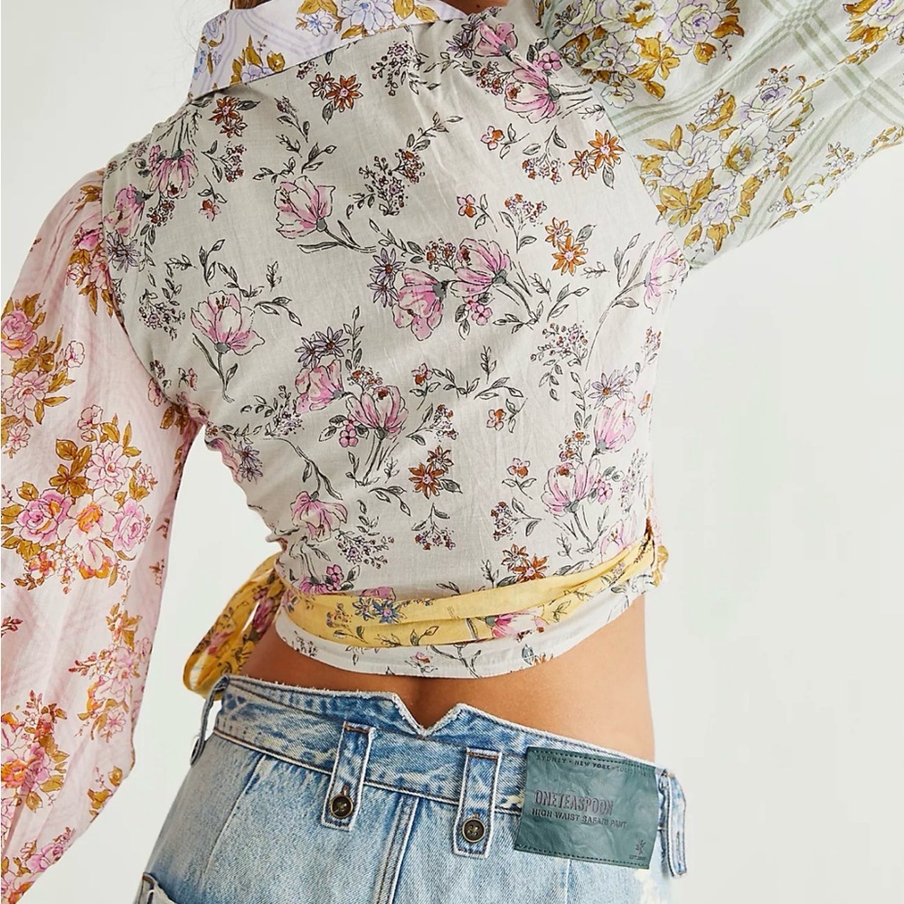 FREE PEOPLE Sz L Wrap Top Lucky Penny Floral Cropped Boho Chic Retro Romantic - Picture 2 of 15